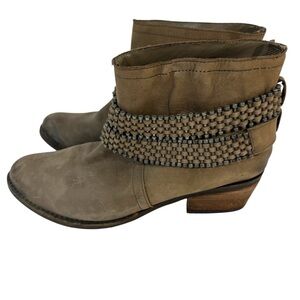 Matisse Leather Ankle Boots Womens 6 Grey Heeled Booties Distressed Moto VGUC